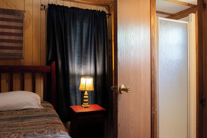 Room 234 of 917