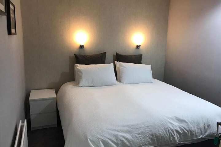 Room 6 of 47