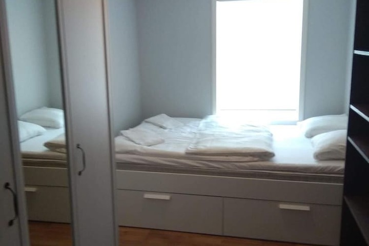 Room 12 of 50