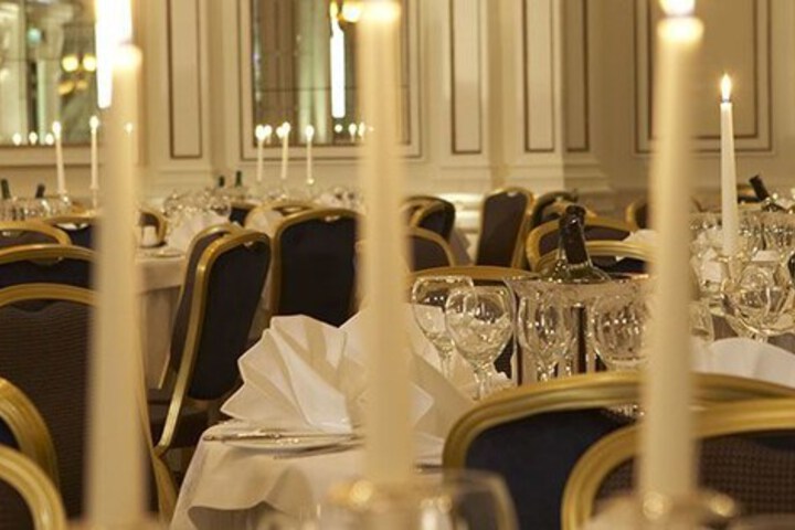 Dining 38 of 59