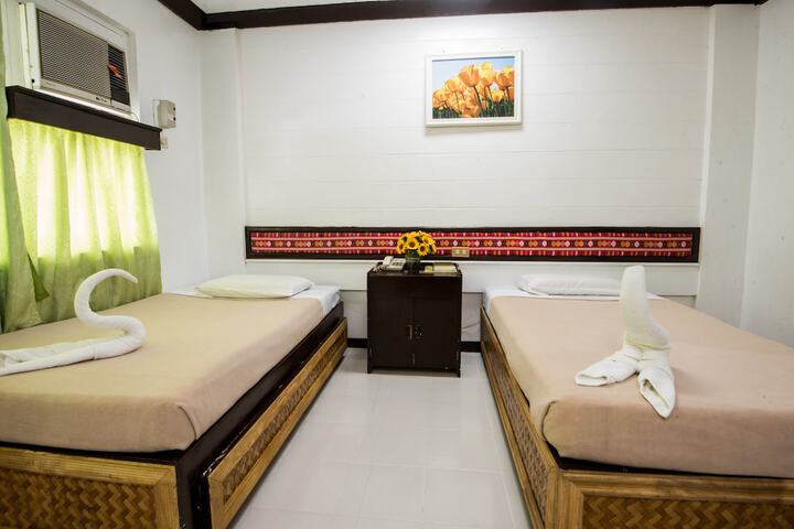 Room 3 of 23
