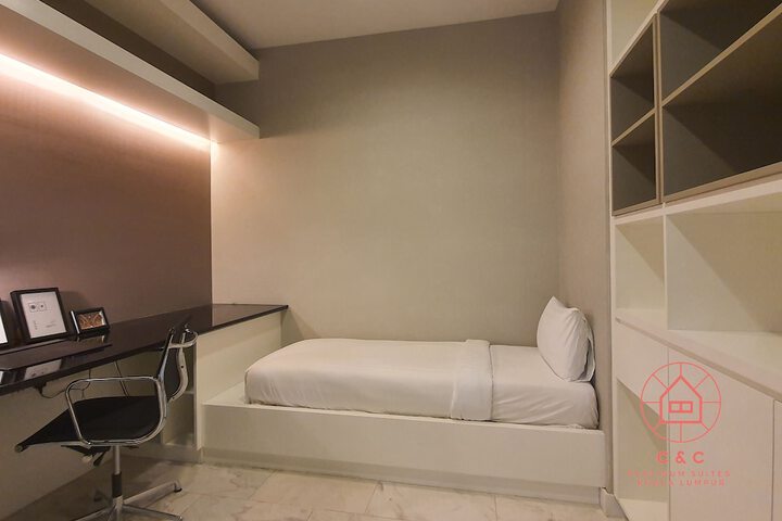 Room 22 of 93