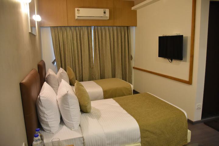 Room 5 of 58