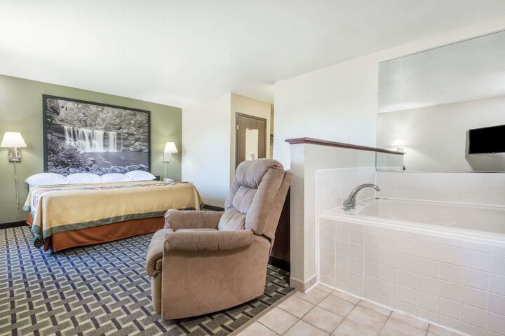1 King Bed Studio Suite (1 of 5)
