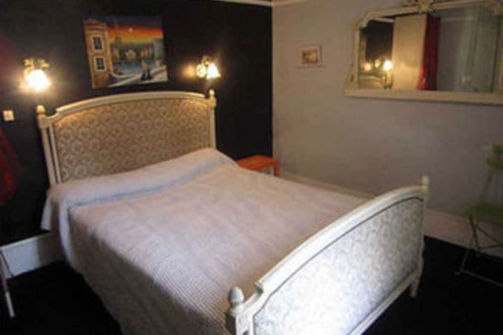 Room 15 of 30