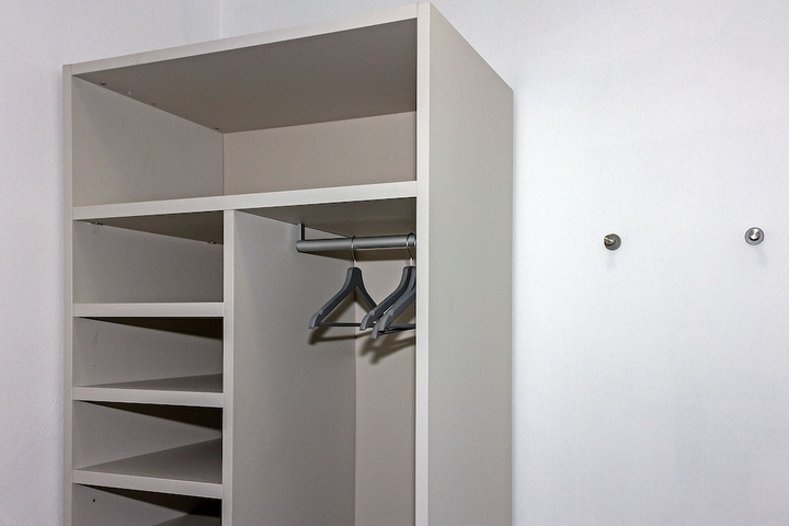 Room 15 of 36