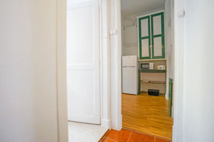Room 208 of 263