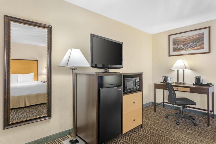 Room 31 of 54