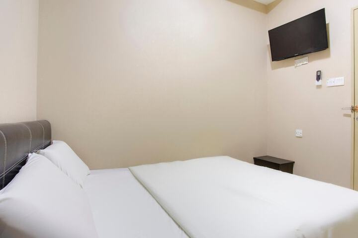 Room 7 of 15