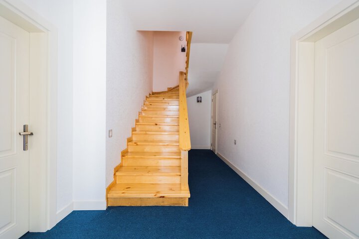 Room 14 of 42