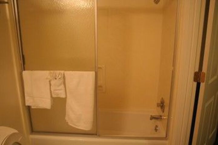 Room 3 of 24