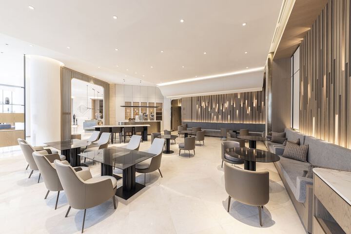 Hotel Lobby