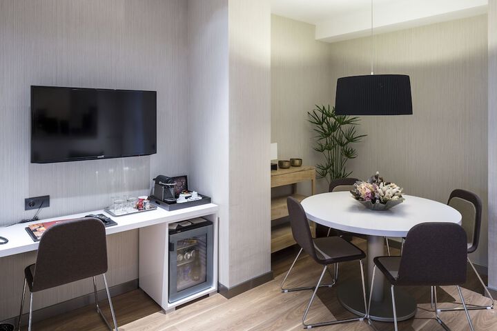 Room 41 of 74