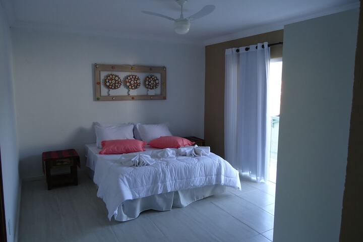 Room 5 of 32