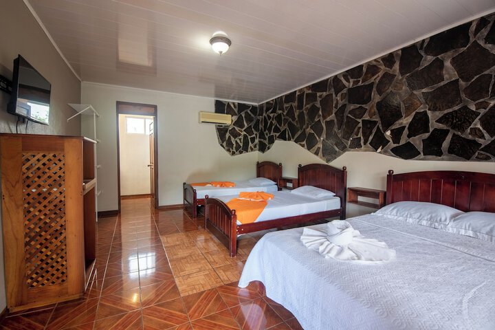 Room 8 of 79
