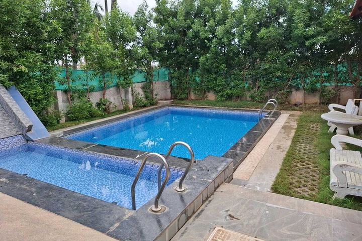 Pool 17 of 29