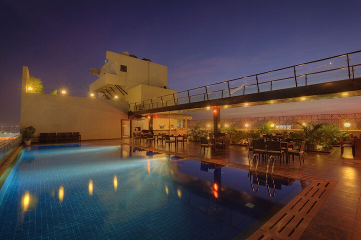Pool 87 of 125