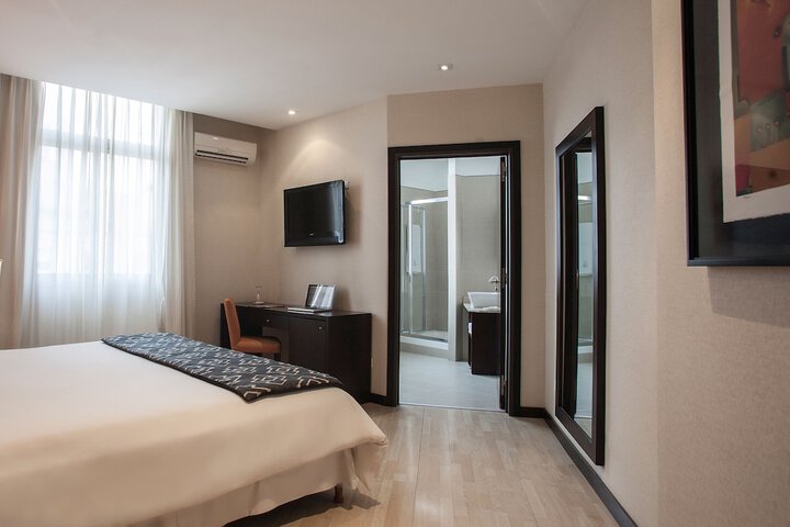 Room 5 of 46