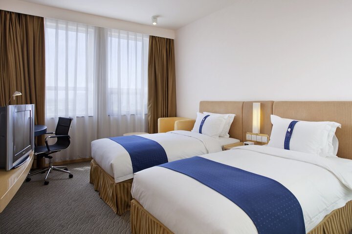 Room 3 of 30