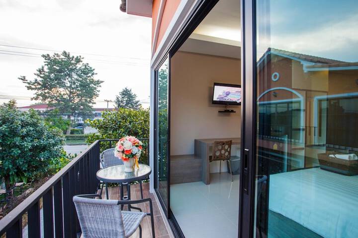 Terrace/Patio 8 of 31