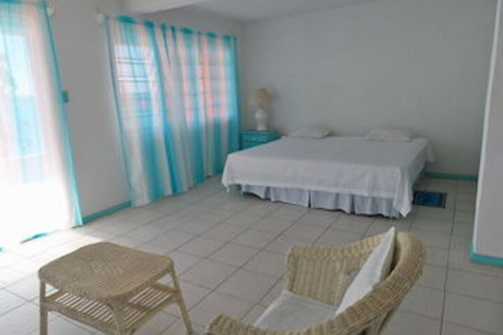 Room 20 of 33
