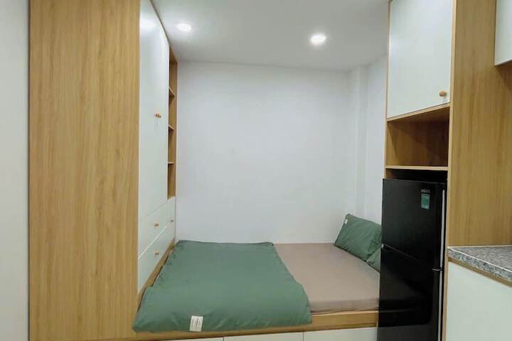 Room 9 of 19