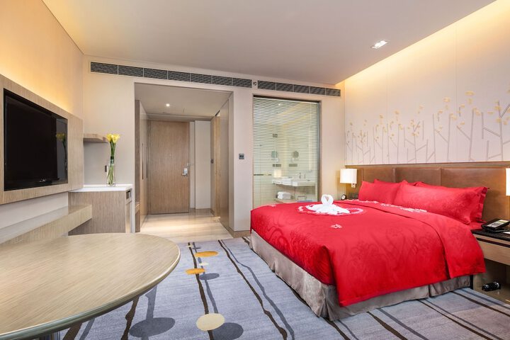 Room 11 of 74