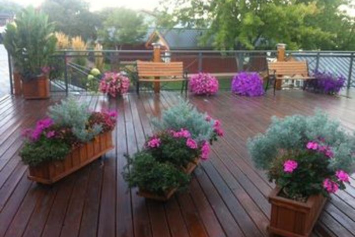 Sundeck 32 of 32