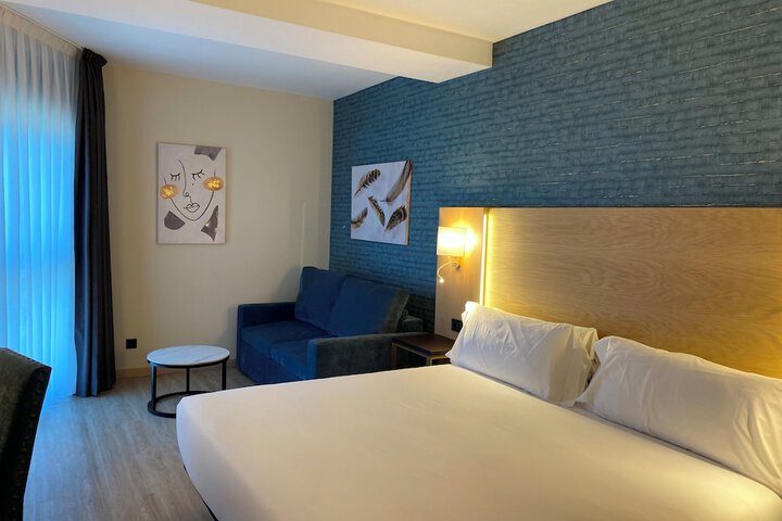 Room 22 of 63