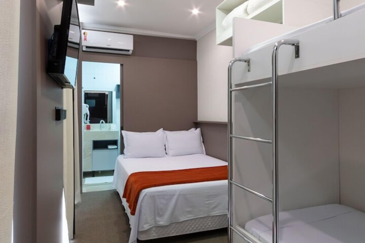 Room 5 of 20