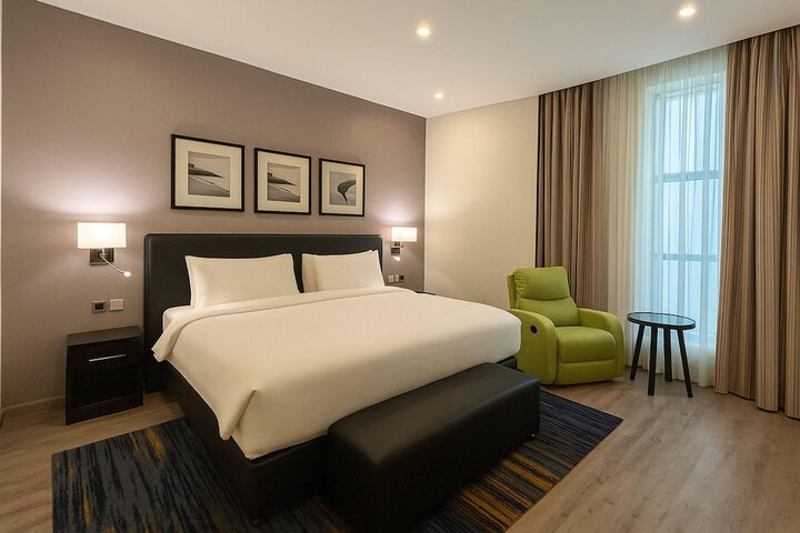 Room 21 of 106