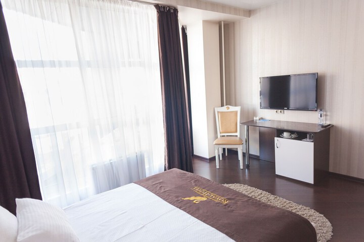 Room 42 of 67