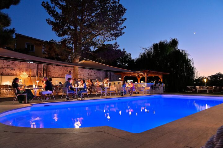 Pool 150 of 217