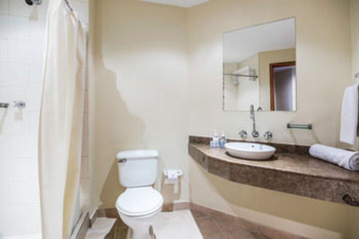 Room 4 of 19