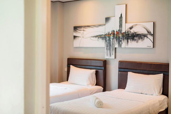 Hotel Interior 141 of 154