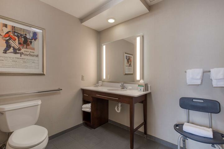 2 Queen Beds 1 Bedroom Suite (52 of 52)