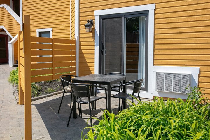 Terrace/Patio 11 of 35