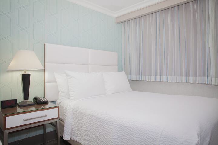 Room 54 of 76