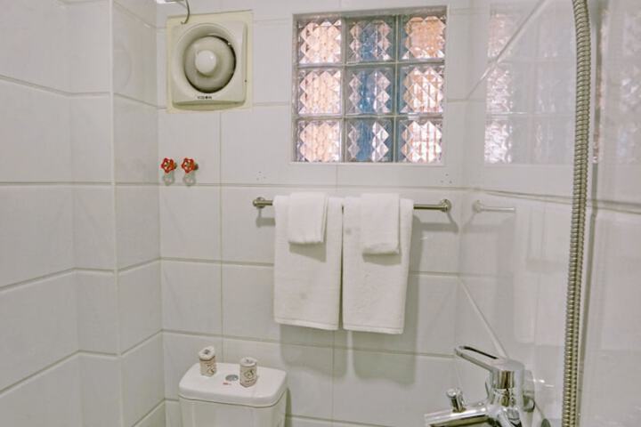 Room 29 of 45