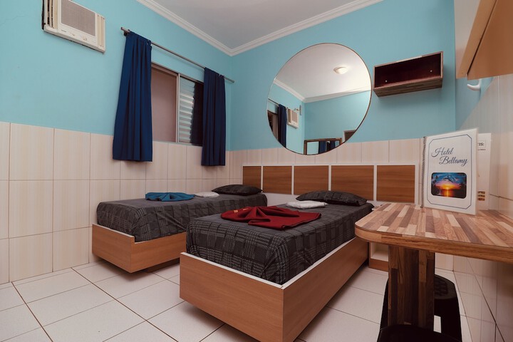 Room 4 of 70