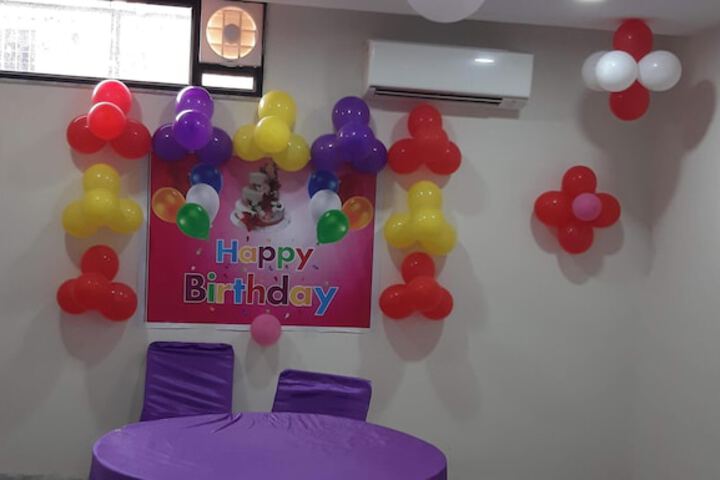 Ballroom/Hall 114 of 136
