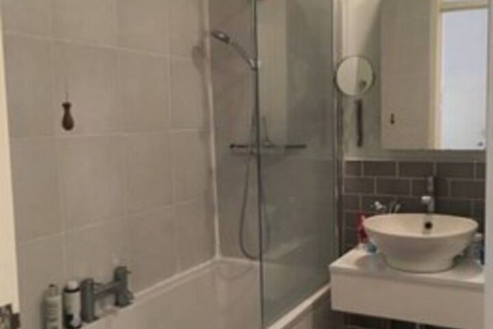 Room 2 of 16
