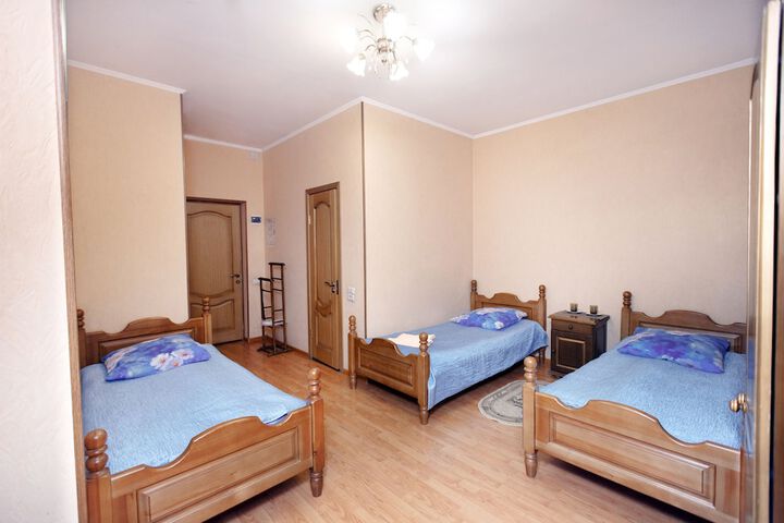 Room 5 of 17