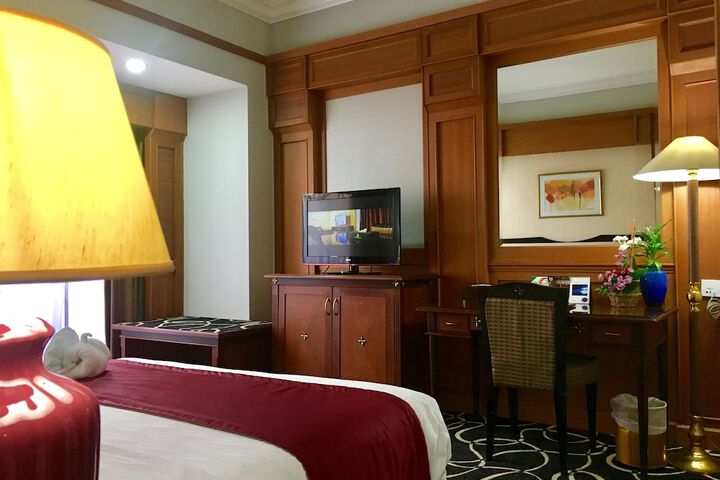Room 16 of 58