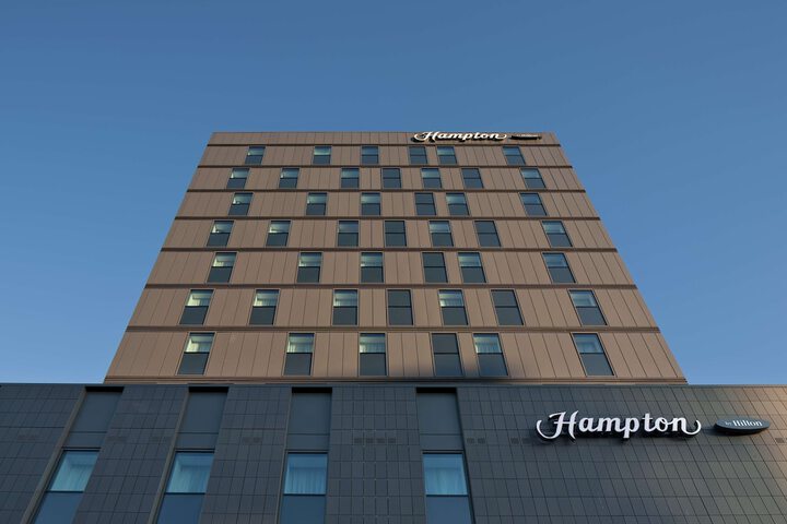 Hotel 37 of 38