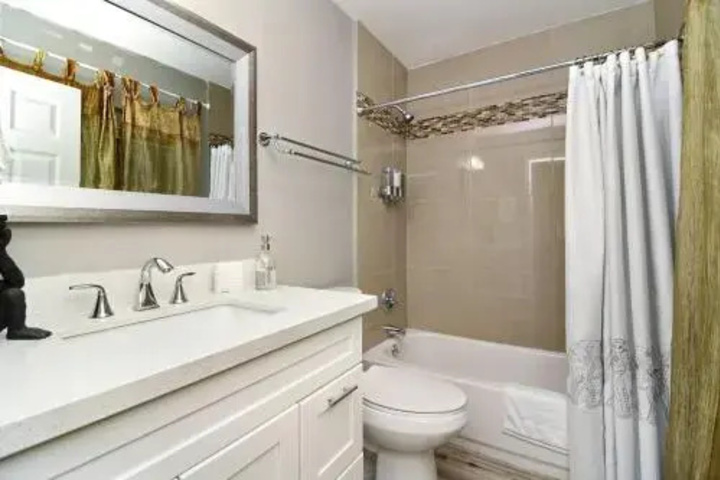 Photo of Scottsdale Sunshine! Gorgeous 3 Bd w / Hot Tub