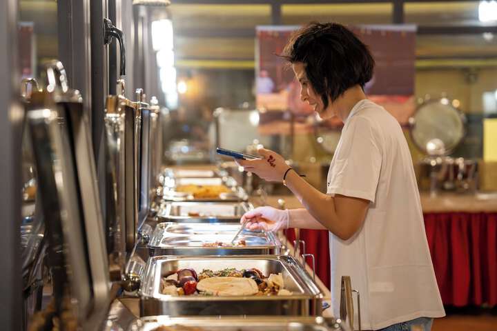 Dining 20 of 31