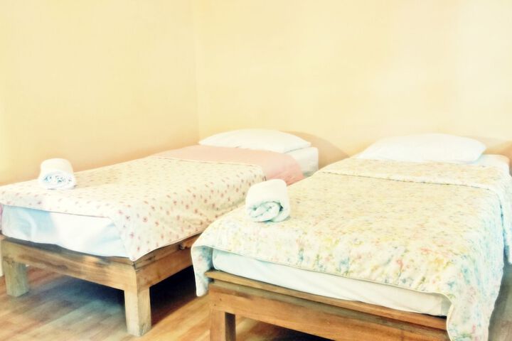 Room 5 of 62