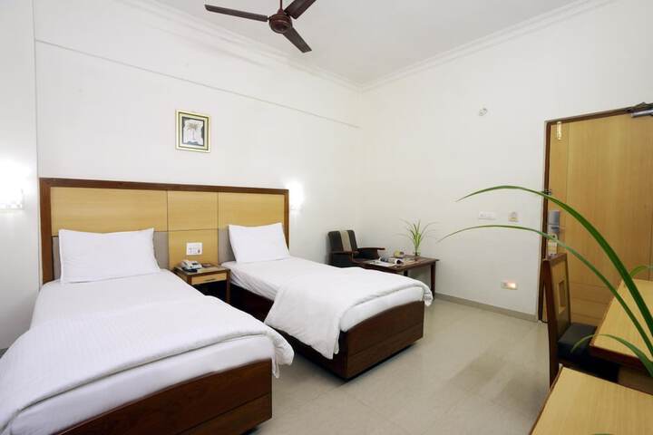 Room 14 of 41
