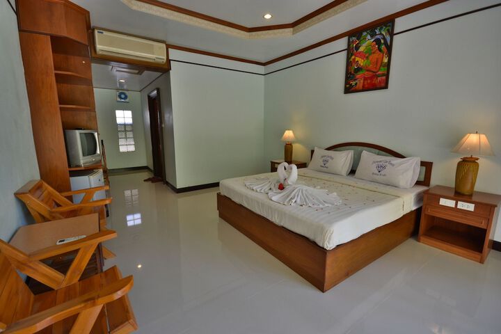 Room 10 of 96
